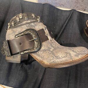 BRAND NEW FreeBird by Steven Saloon Western Boots